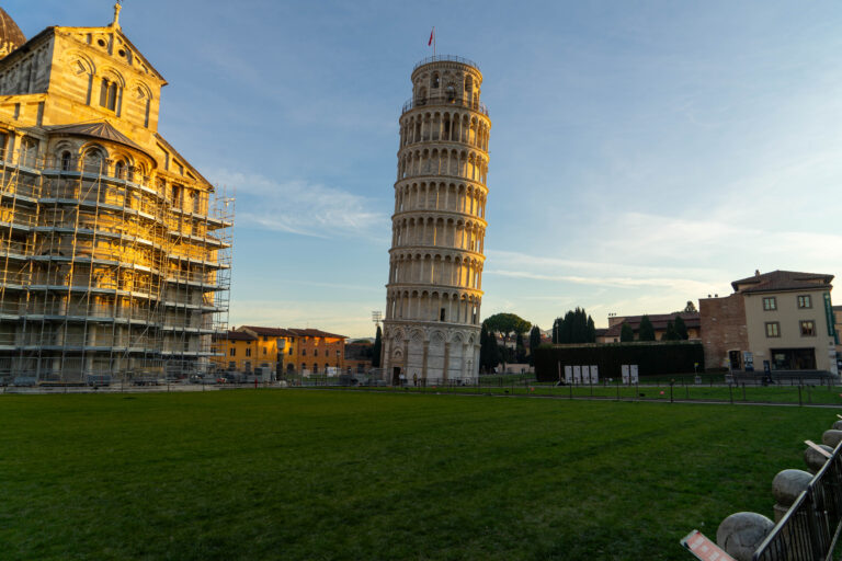 Read more about the article Pisa’s Leaning Wonder and Siena’s Medieval Magic