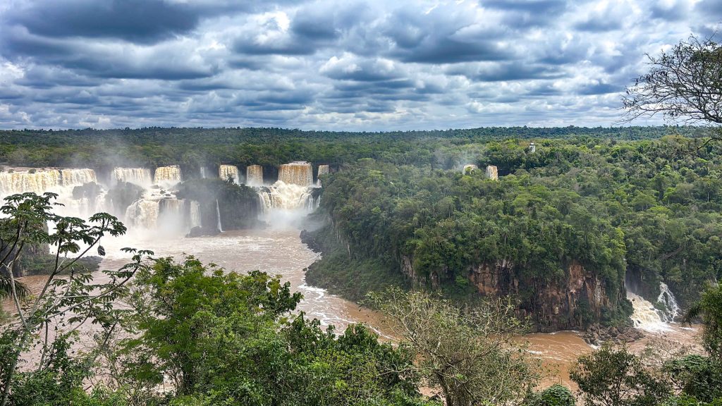 Vast expanse of waterfalls and elevated viewing platforms on the Brazilian side of Iguazu